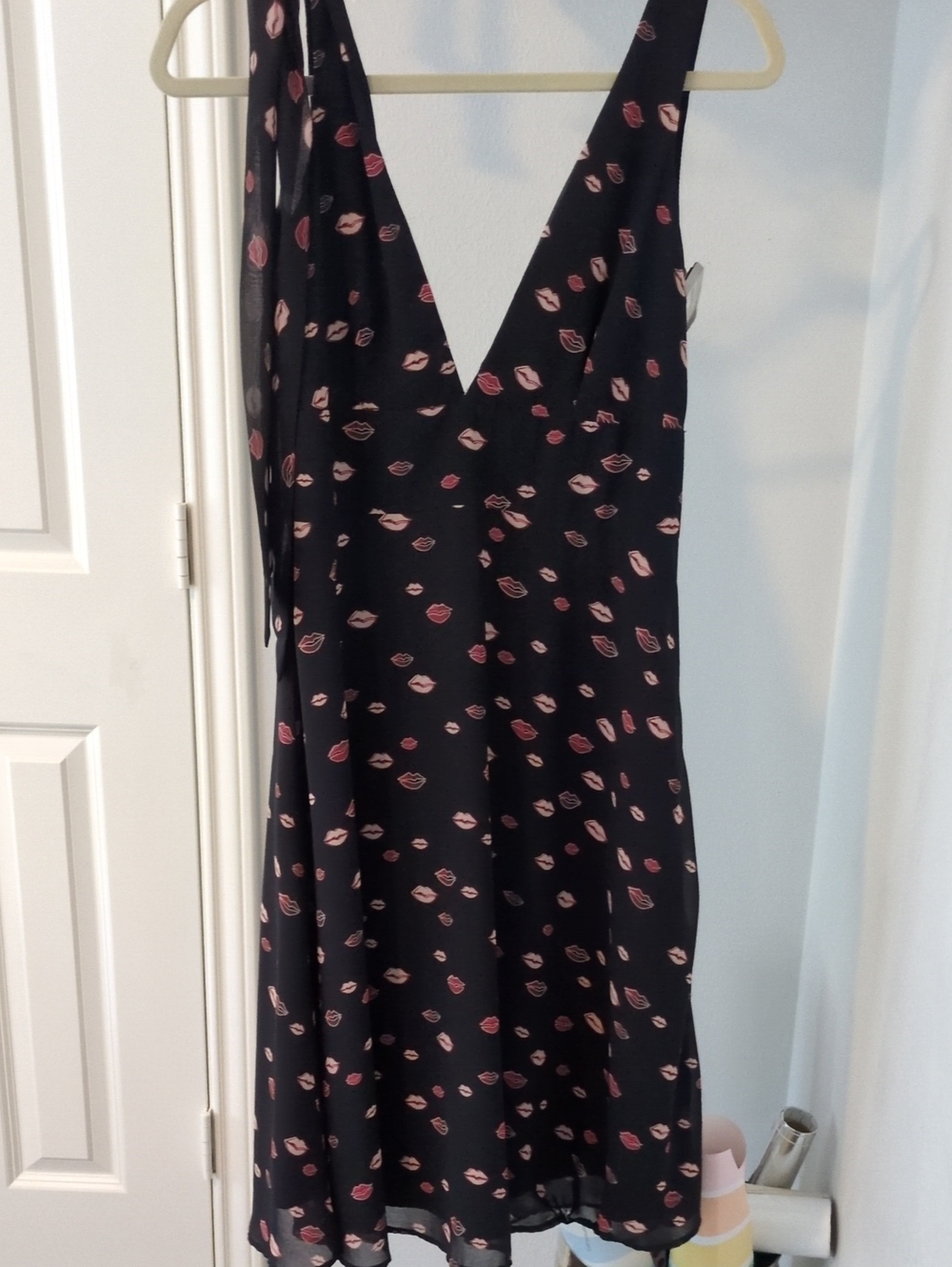Hutch Black V-Neck Elegant Dress with Pink Lip Print